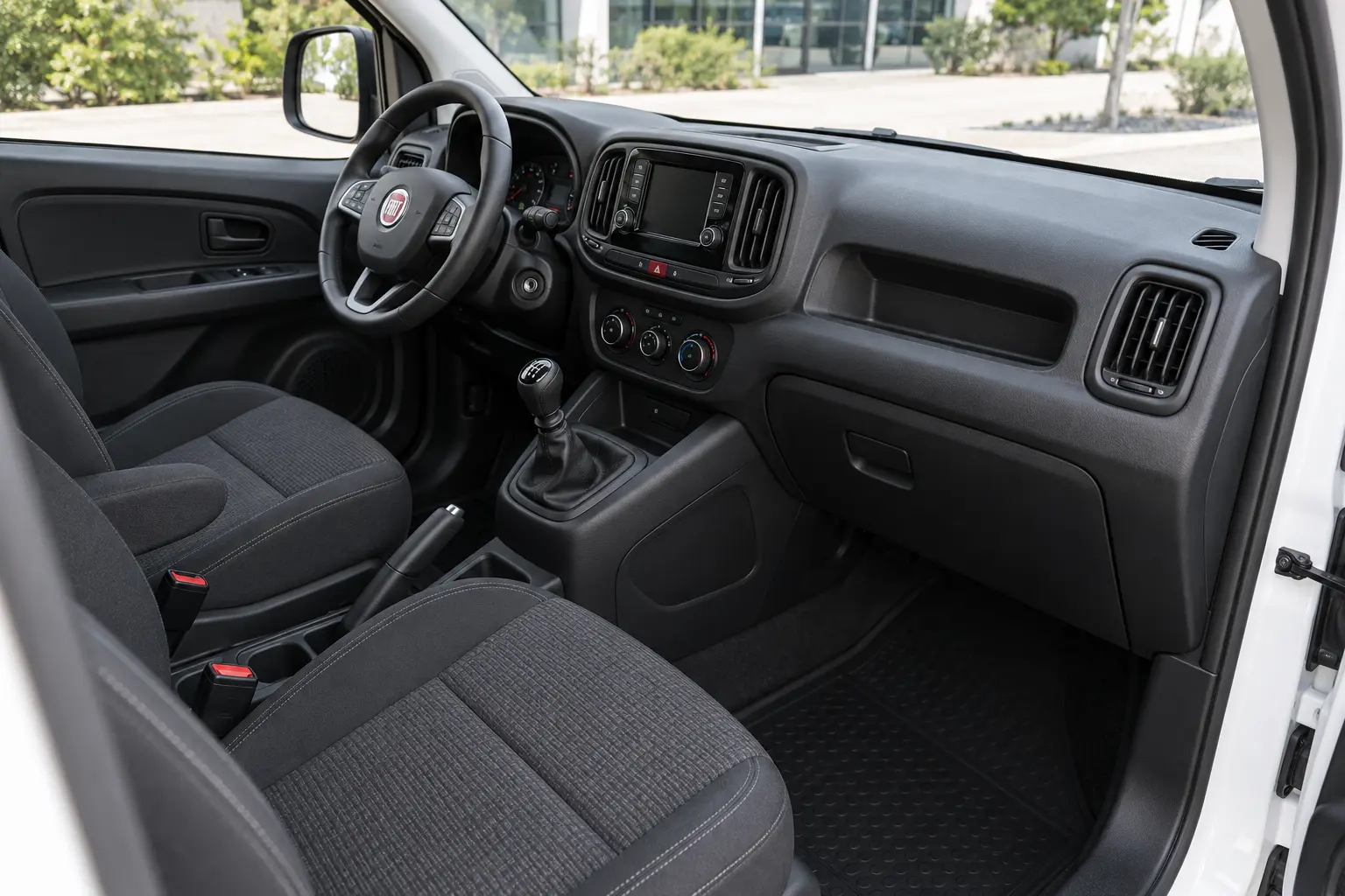 Fiat Doblo iç görünüm